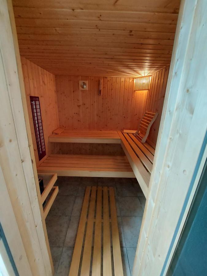Ferienwohnung Uhlenbusch Paradise フリーゾイテ エクステリア 写真