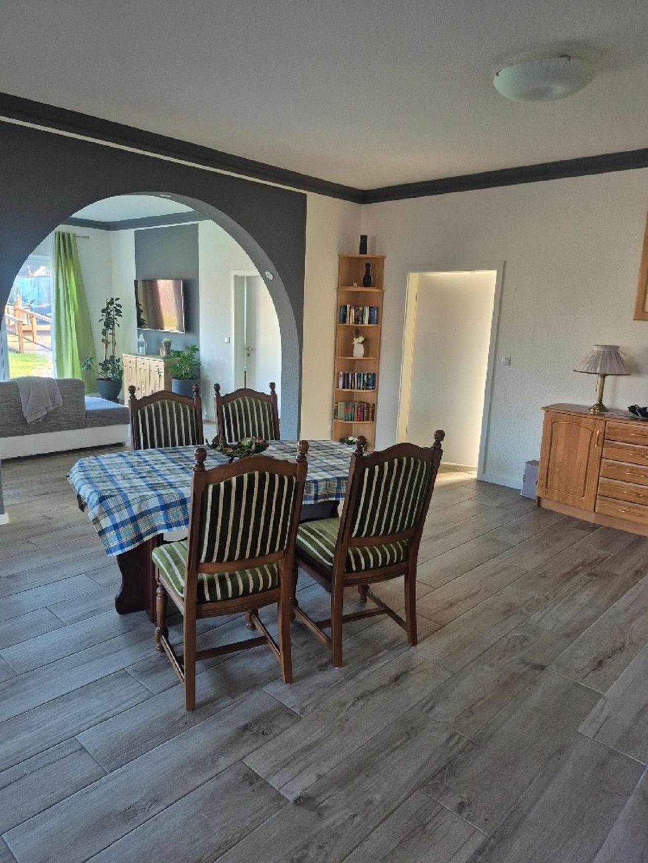 Ferienwohnung Uhlenbusch Paradise フリーゾイテ エクステリア 写真